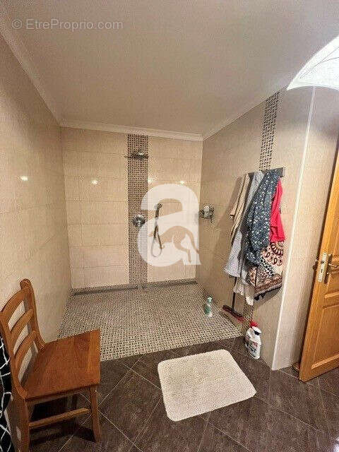 Maison 275 m² à Soissons  - photo 9