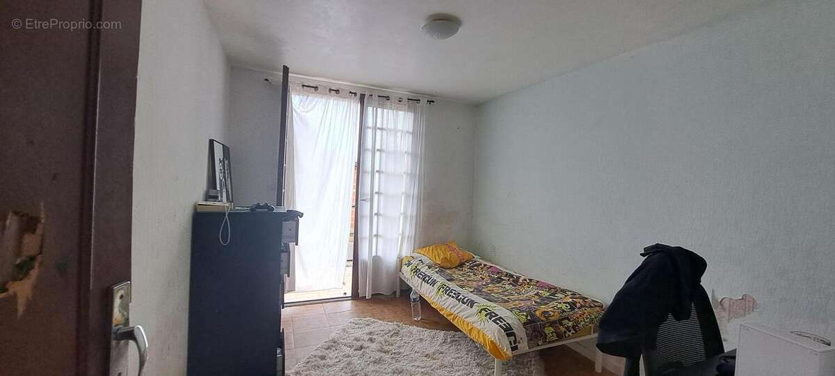 Maison à AMBARES-ET-LAGRAVE