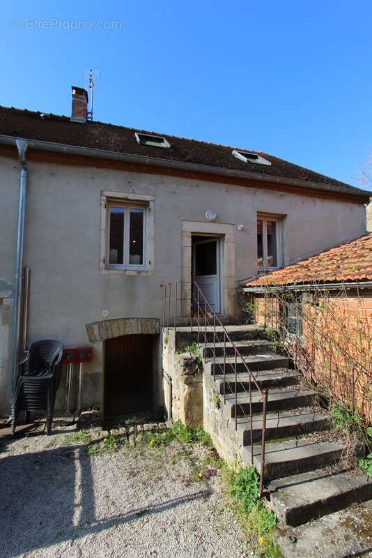 Dpt Côte d'Or (21), à vendre VENAREY LES LAUMES maison P 4 de 82 m² - photo 4