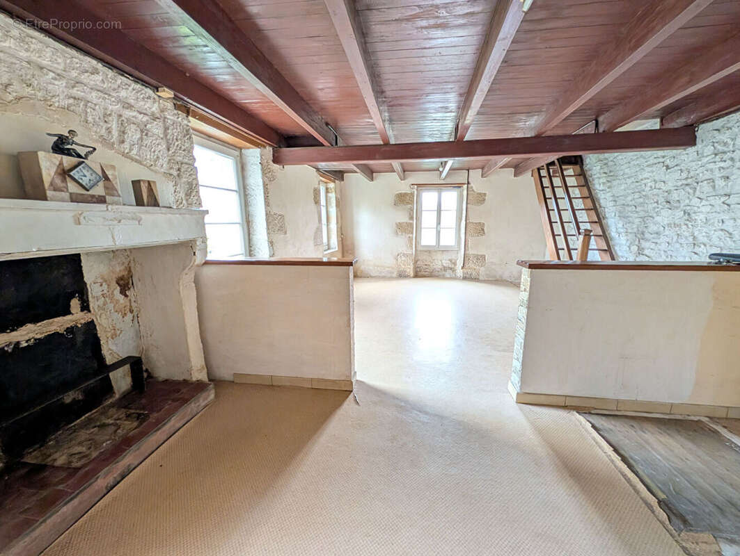 Maison en pierre 10 mn St Maixent l'école - photo 6