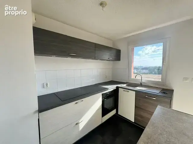 Appartement À Vendre 55m² T2 bis - photo 2