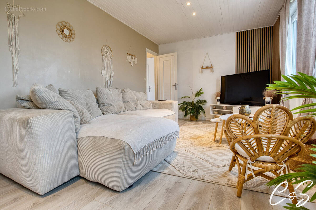 Maison à PLONEOUR-LANVERN