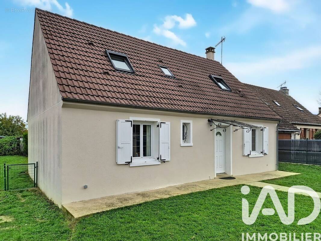 Photo 1 - Maison à ESMANS