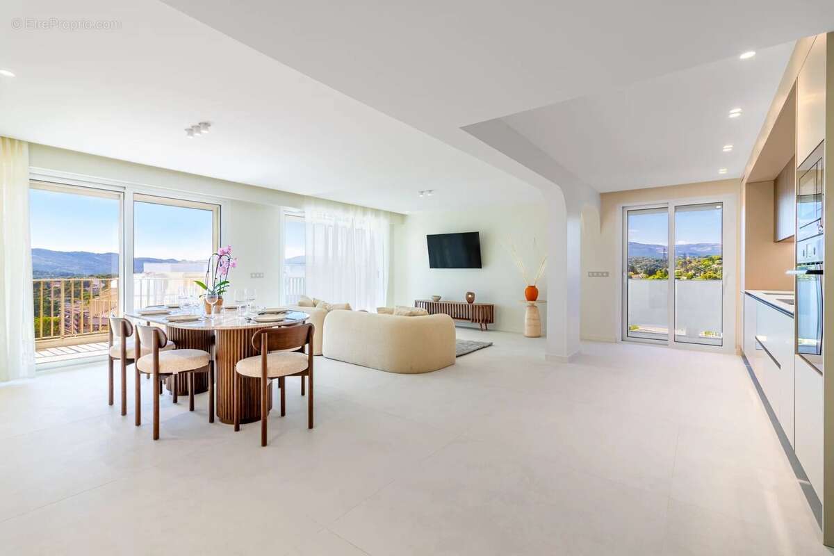 Appartement à LE CANNET