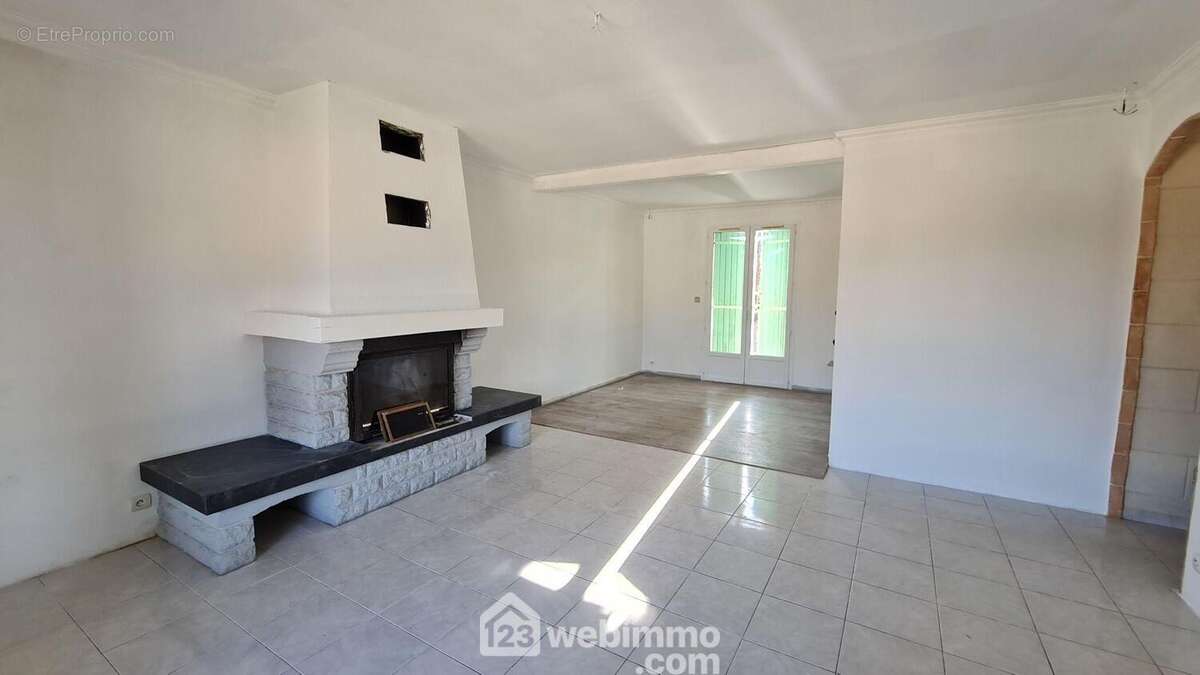 Maison 178 m² à Gonfaron  - photo 148