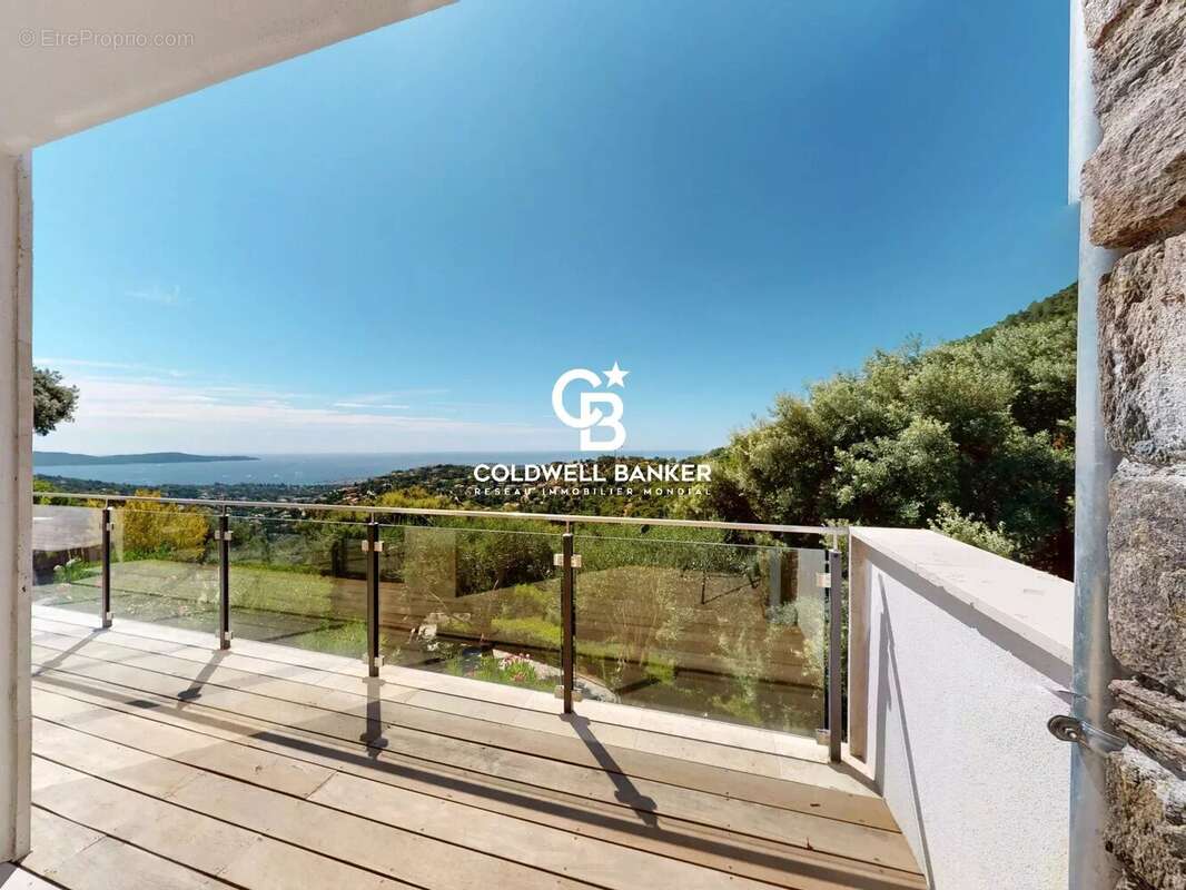 Maison à CAVALAIRE-SUR-MER