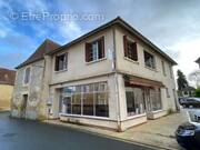 Maison à MAUZAC-ET-GRAND-CASTANG