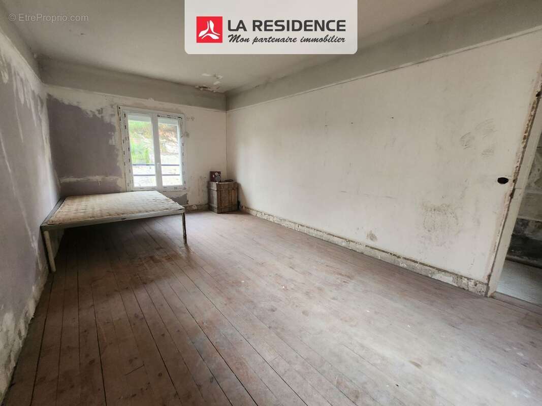 Maison à MONTIGNY-LES-CORMEILLES