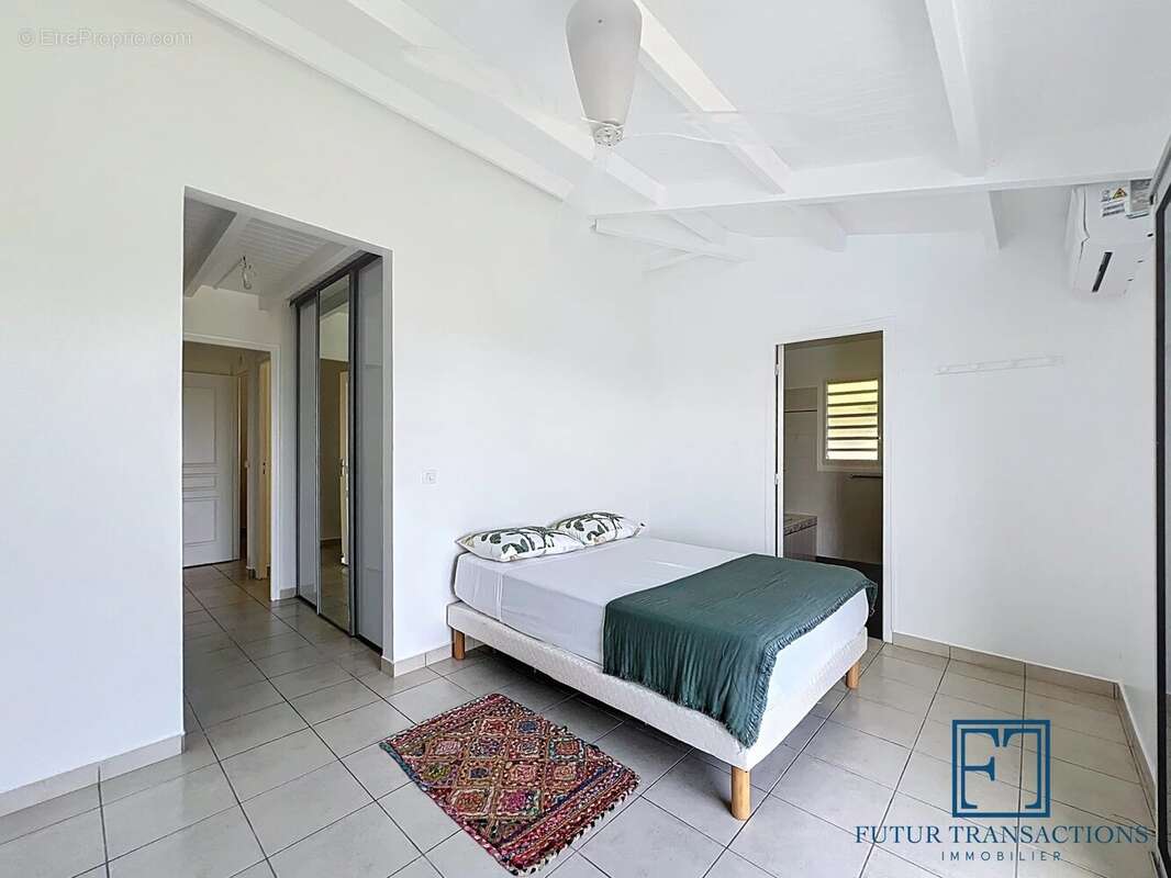 Maison à SAINTE-ANNE