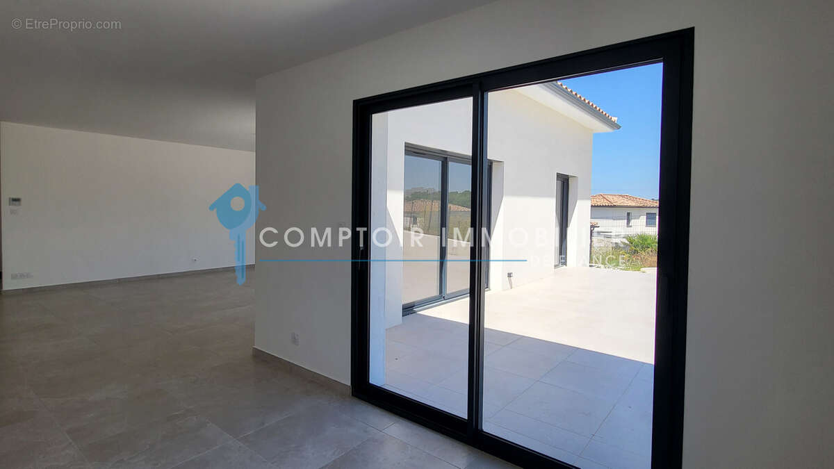 DPT GARD (30), à vendre, NIMES proche, maison neuve de plain-pied type 4, 113m2 habitables, garage, terrain - photo 7