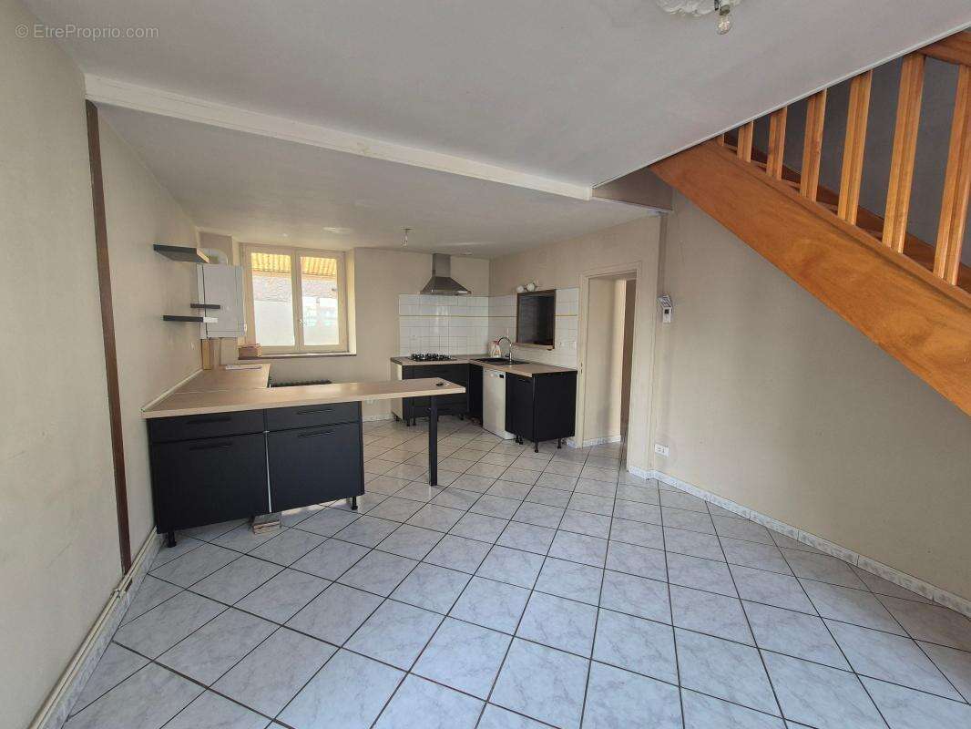 Maison à MESVES-SUR-LOIRE