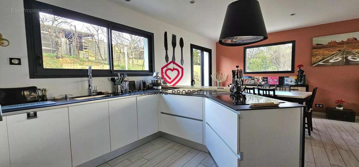 Maison à LEZAT-SUR-LEZE