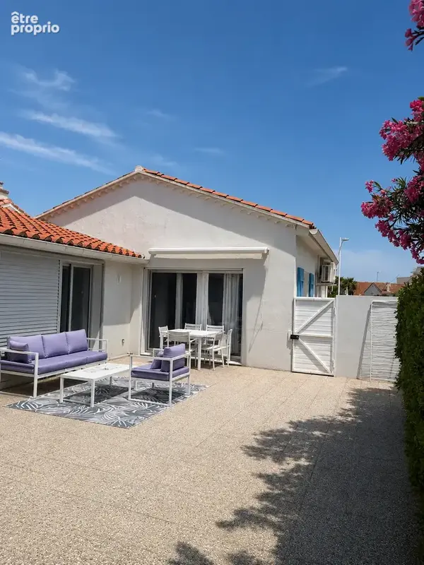 Canetoise 6 pieces avec piscine + dependances - photo 3