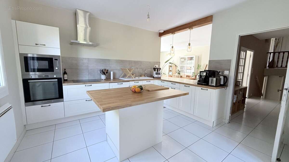 Maison à VILLEMOUSTAUSSOU