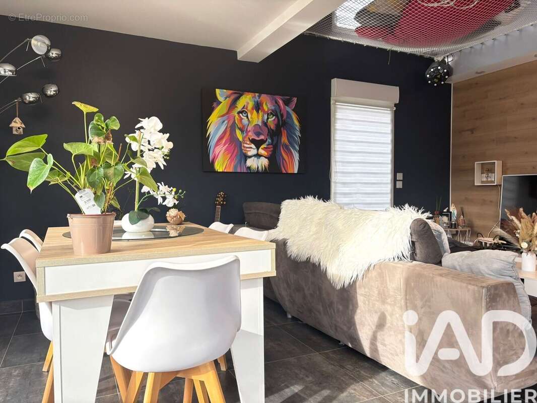 Photo 5 - Maison à GREZIEU-LA-VARENNE