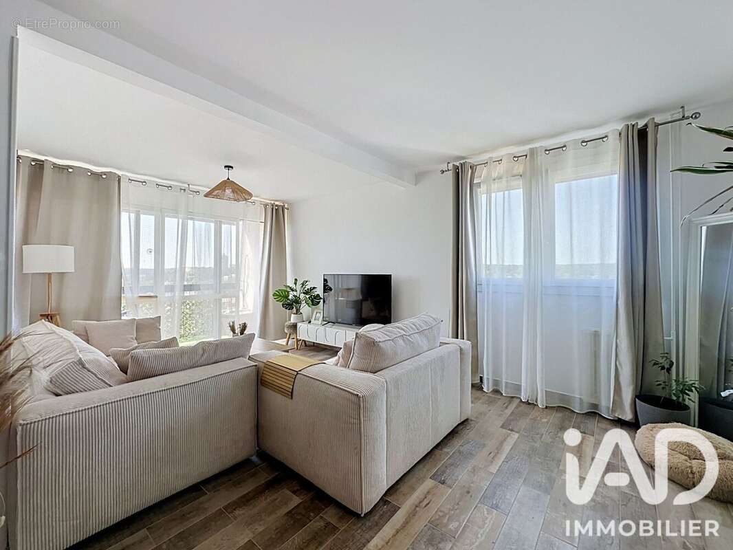 Appartement 78 m² à Nimes  - photo 3