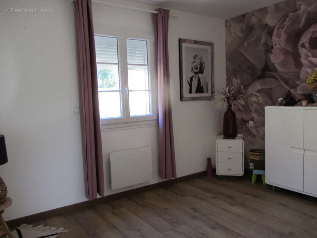 Maison à ROQUEBRUNE-SUR-ARGENS