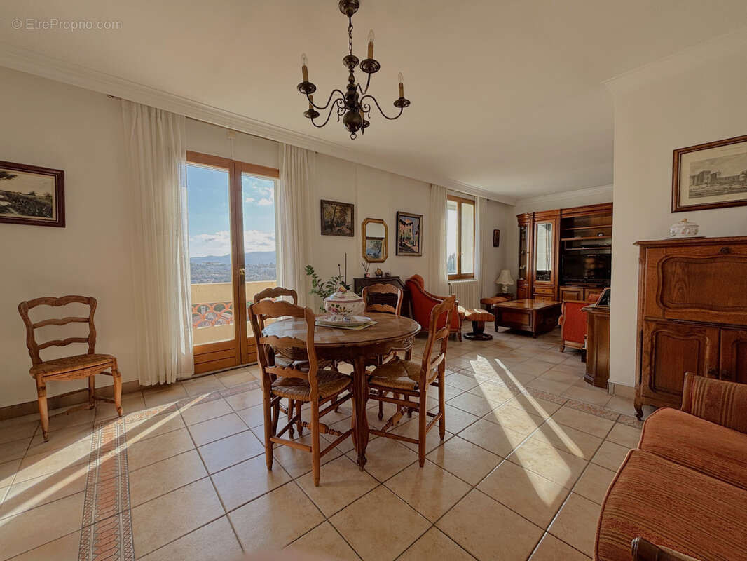 Appartement à MARSEILLE-13E