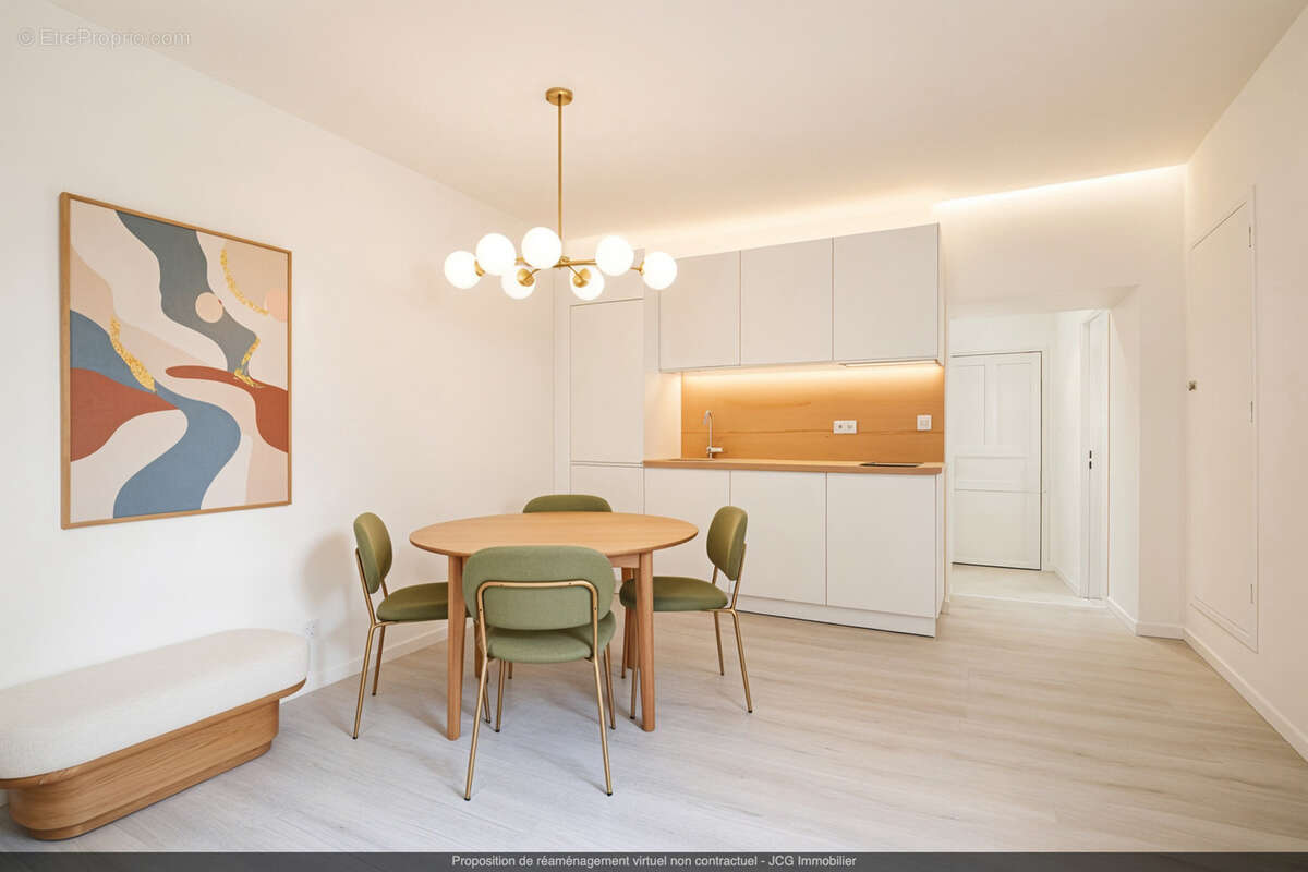 Appartement à SOLLIES-PONT