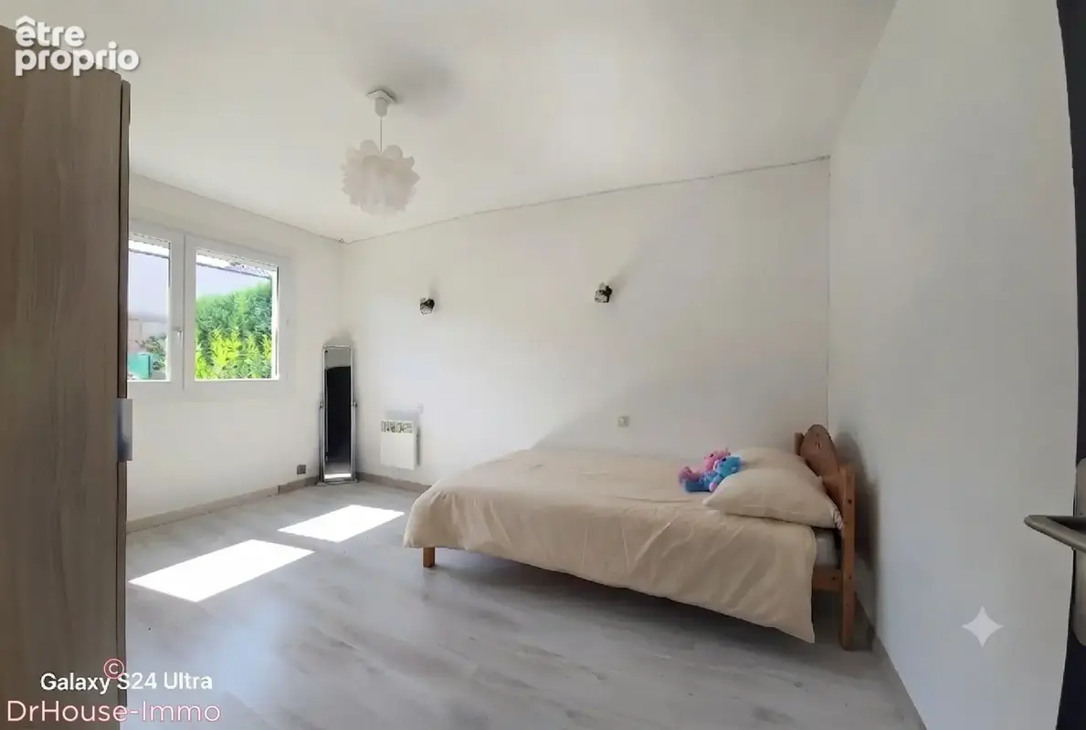 Maison 6 pièces 146 m² à vendre à Le Chambon-Feugerolles (42500) - photo 31