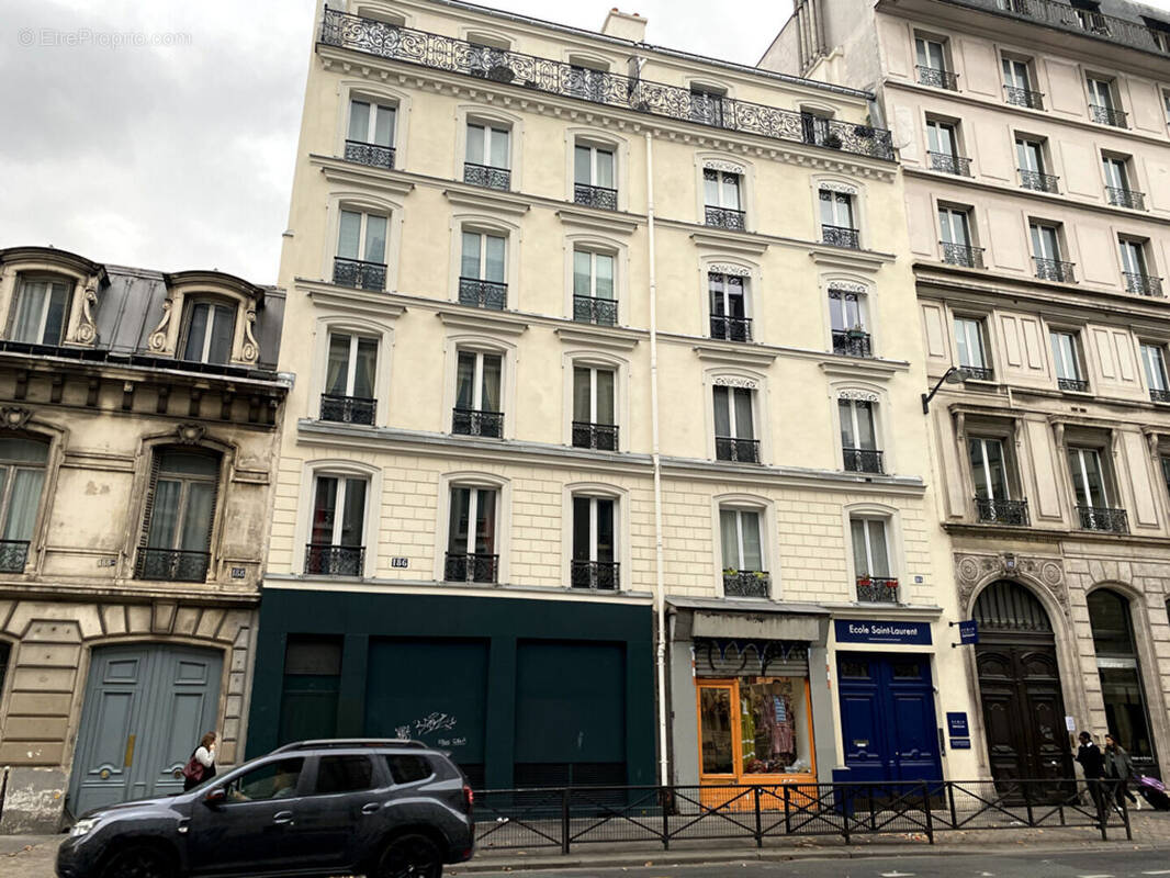 Appartement à PARIS-10E