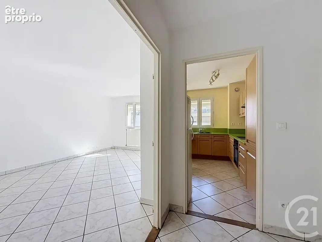Appartement 4 pièces 74 m² à vendre à Chartres (28000) - photo 5