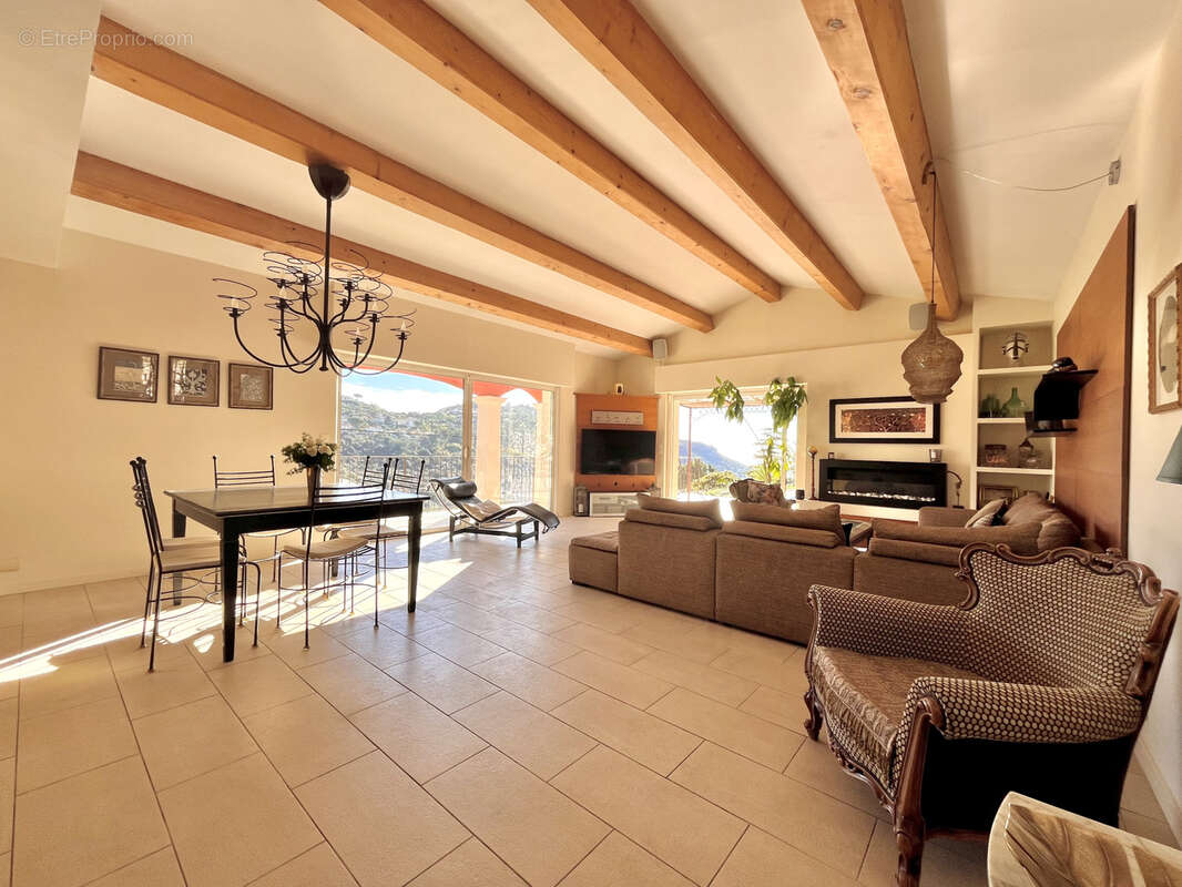 Maison à LA TURBIE