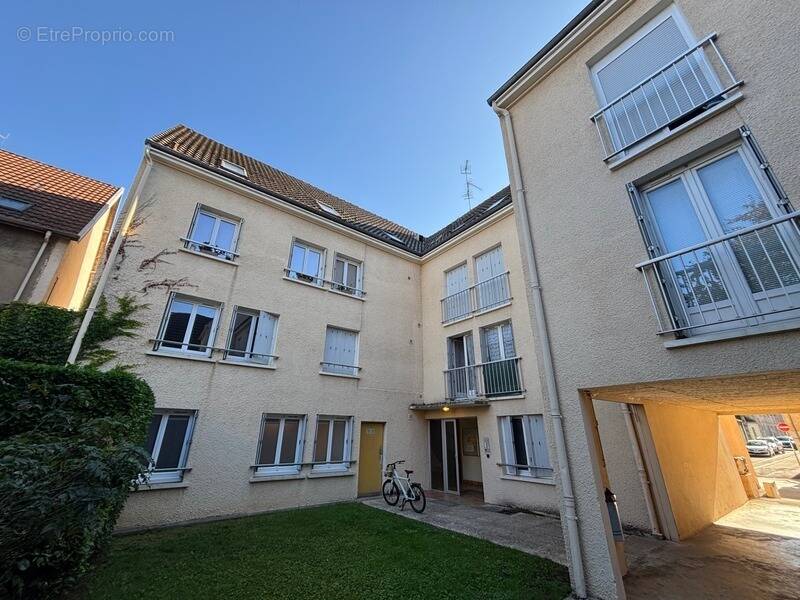 Appartement à AUXONNE