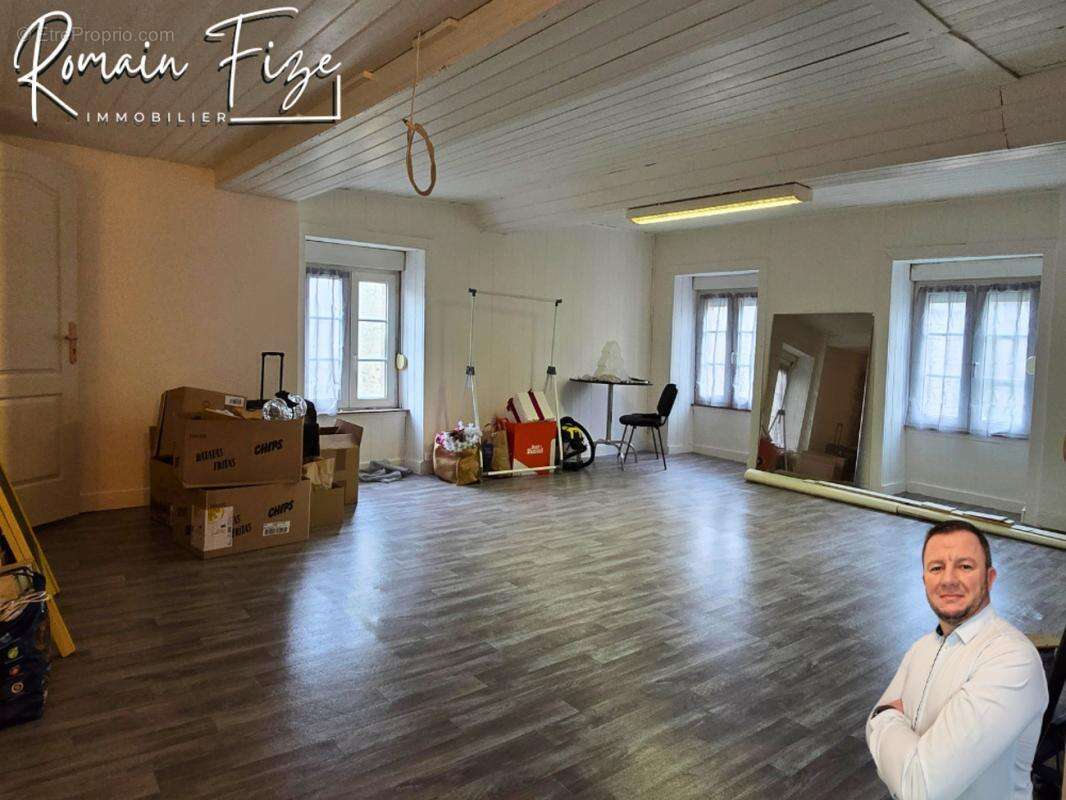 Commerce à PONTORSON