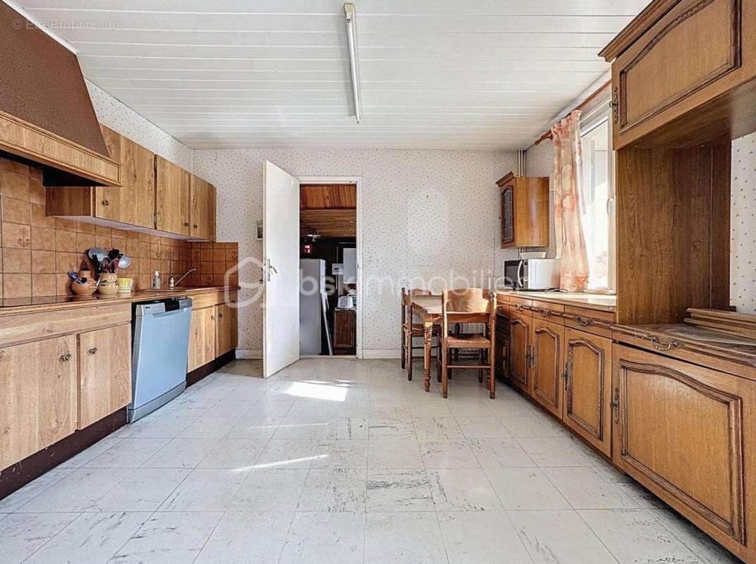 Maison à MONTFARVILLE