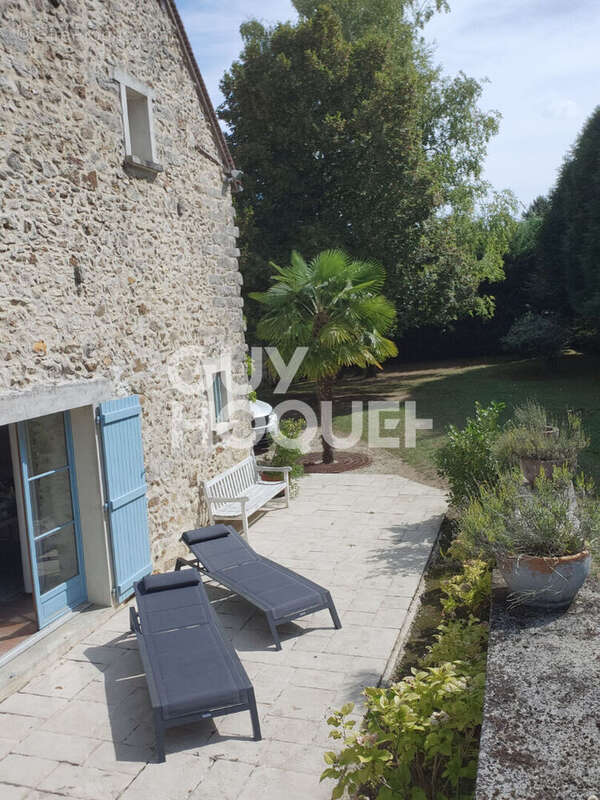 Maison à CHALAUTRE-LA-GRANDE