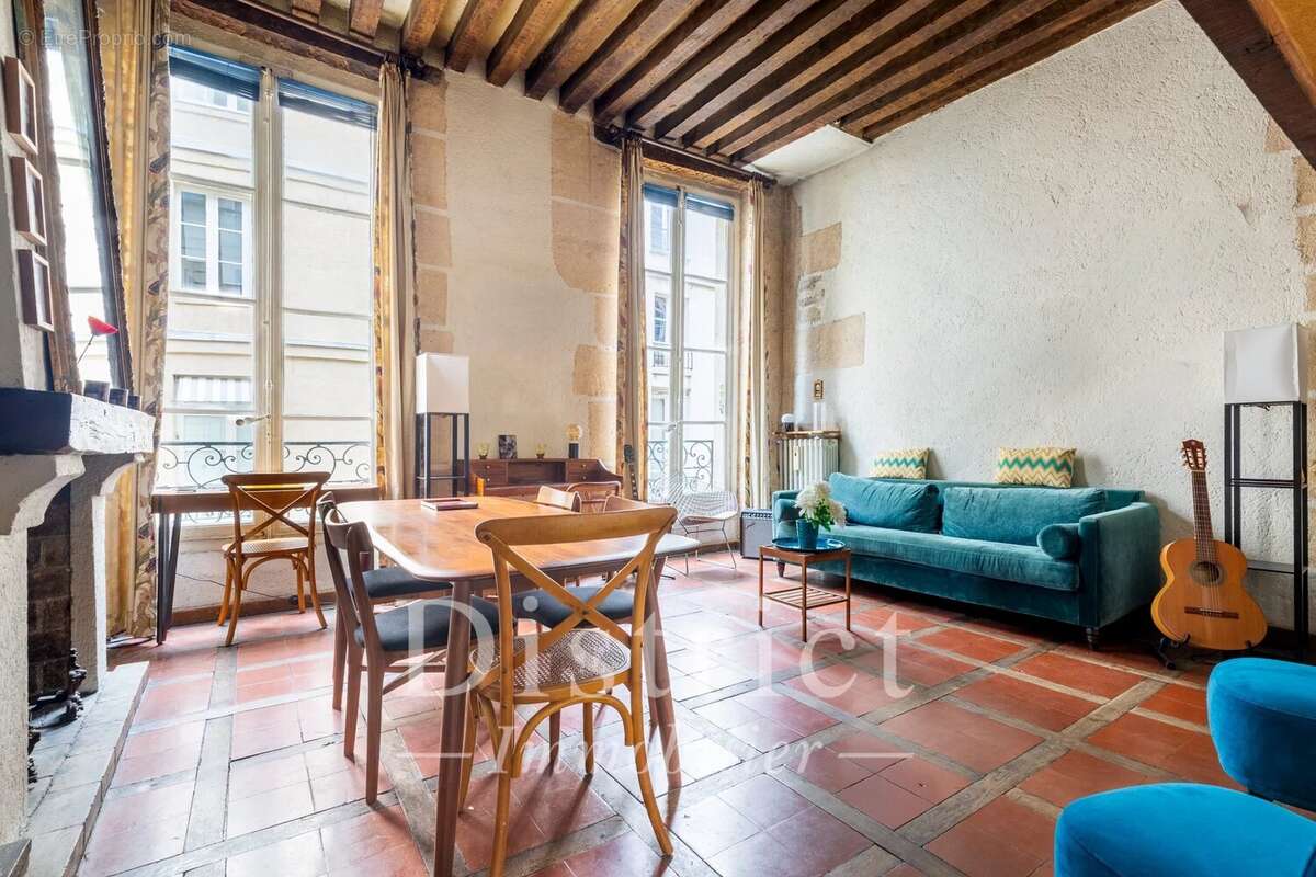 Appartement à PARIS-6E