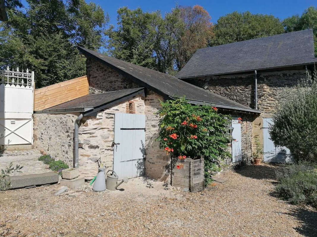 Maison à ARGENTRE