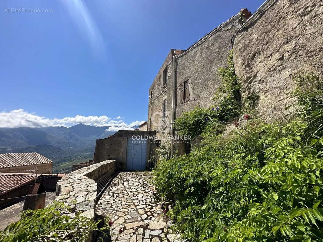 Sant'Antonino - Maison de village à rénover - Terrasses & vue montagne - photo 20
