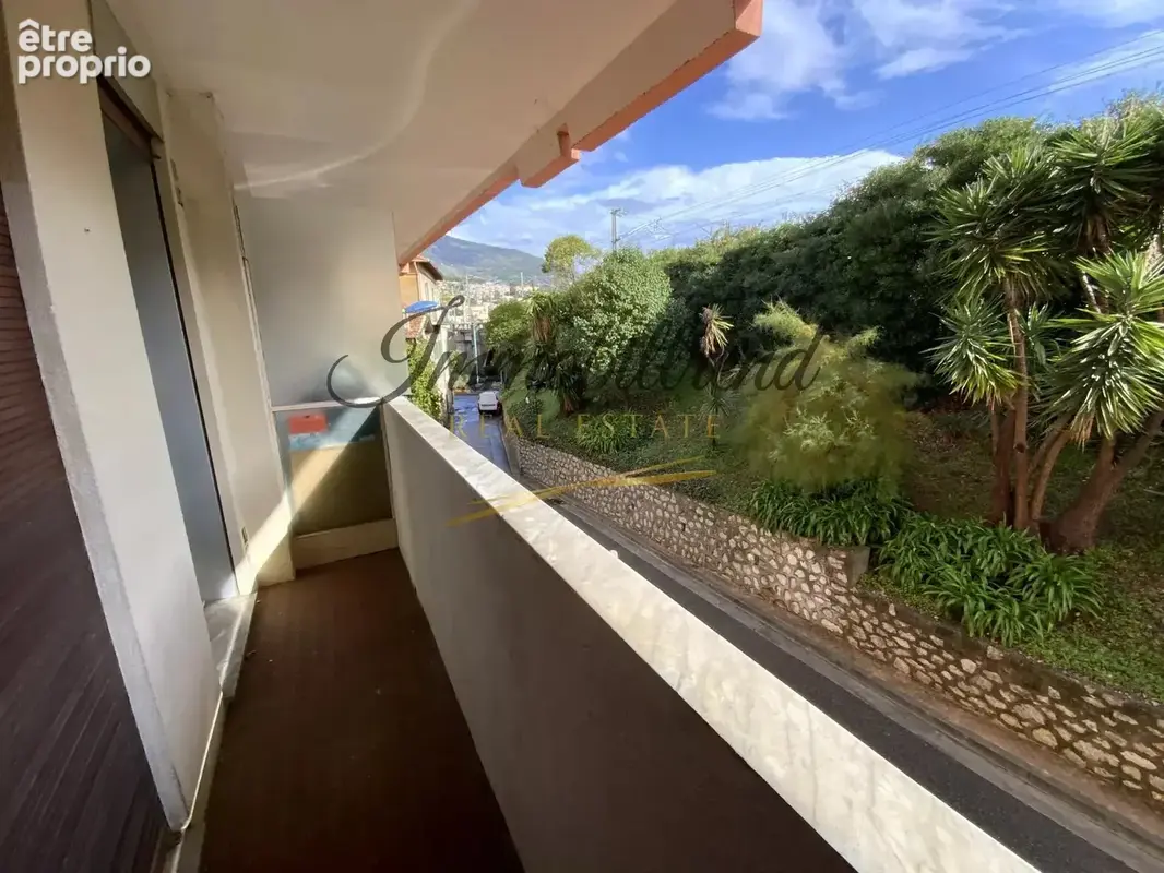 Menton bas Borrigo, studio de 23,60 m2 et balcon. - photo 5