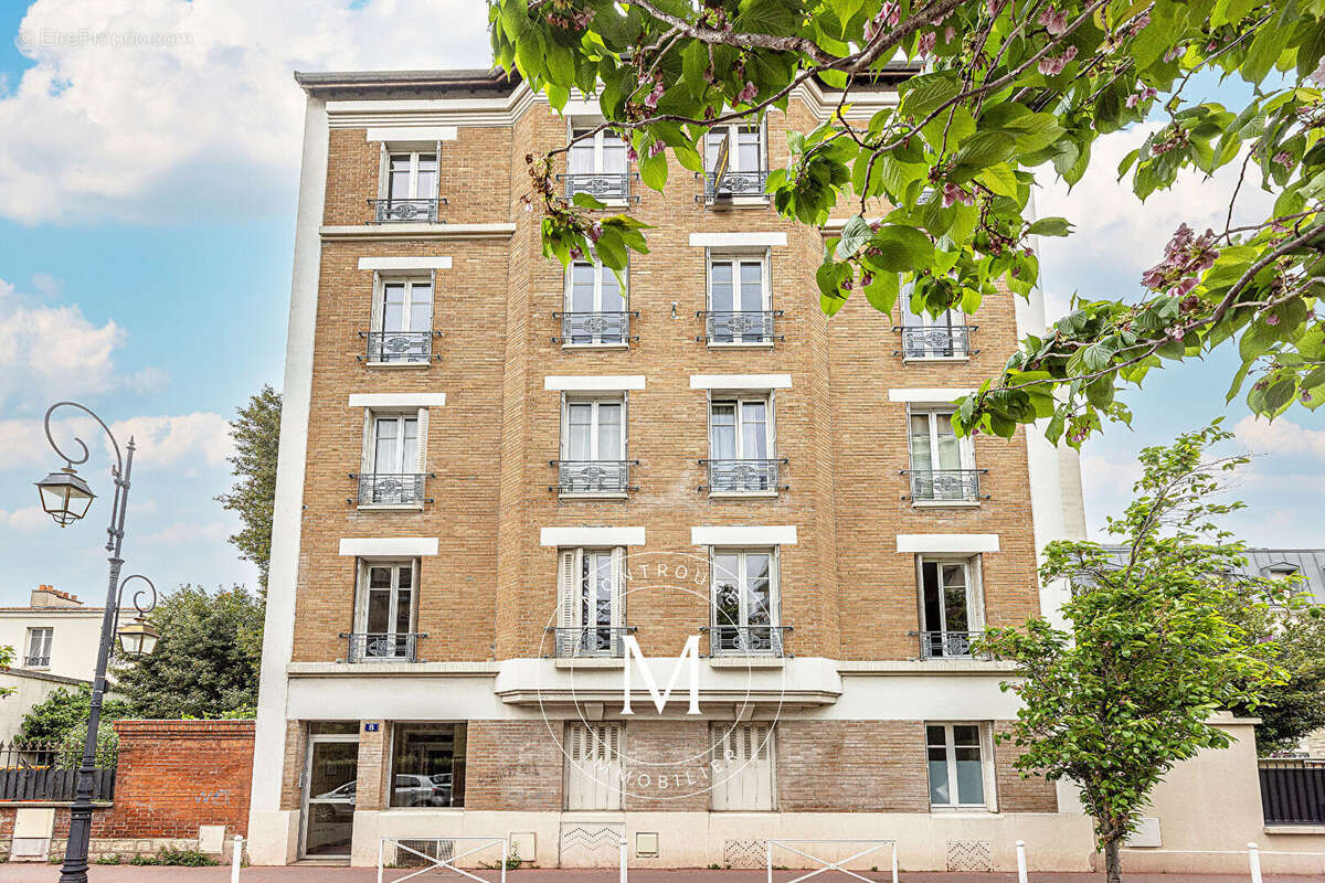 Appartement à MONTROUGE