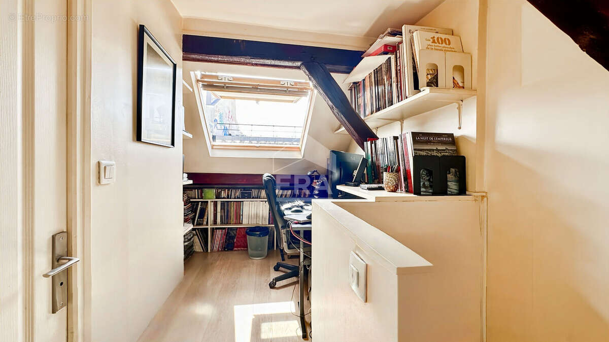Appartement à PARIS-10E