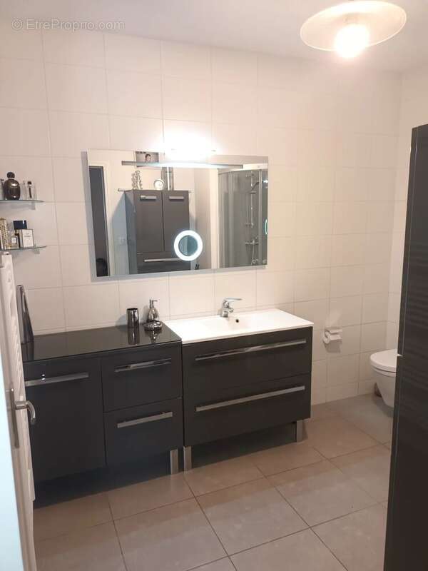 Appartement à MONTCEAU-LES-MINES