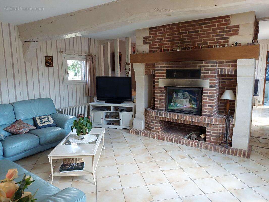 Ancien corp de ferme  7150 m² - photo 5