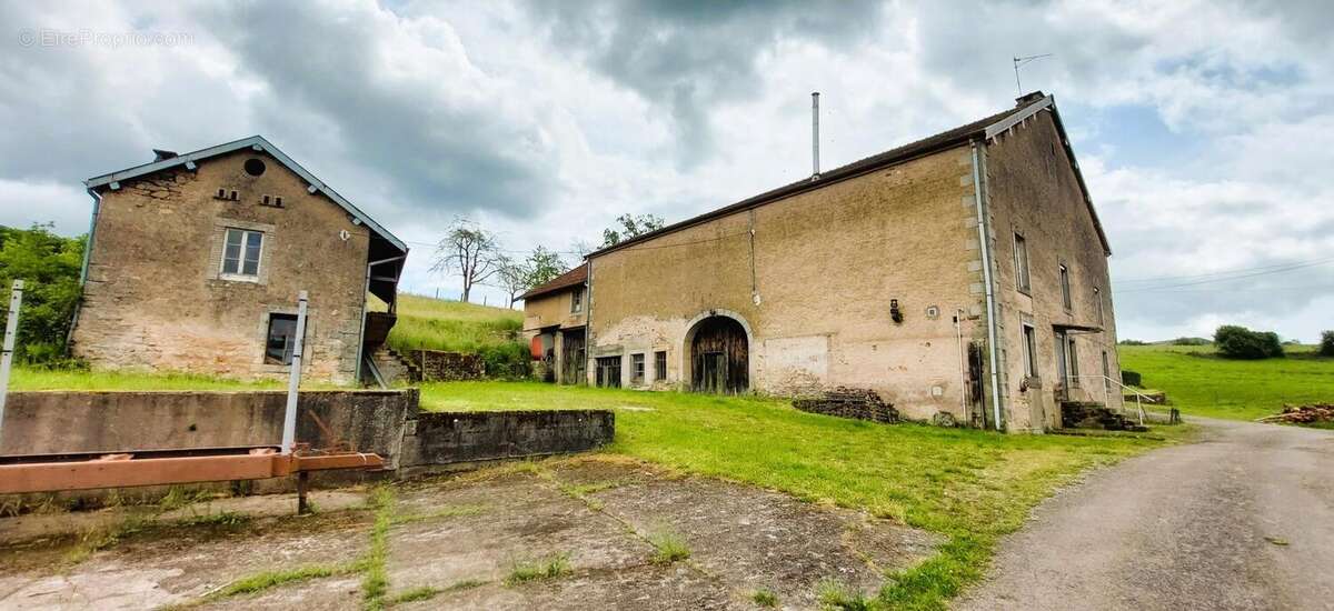 Maison à LUXEUIL-LES-BAINS