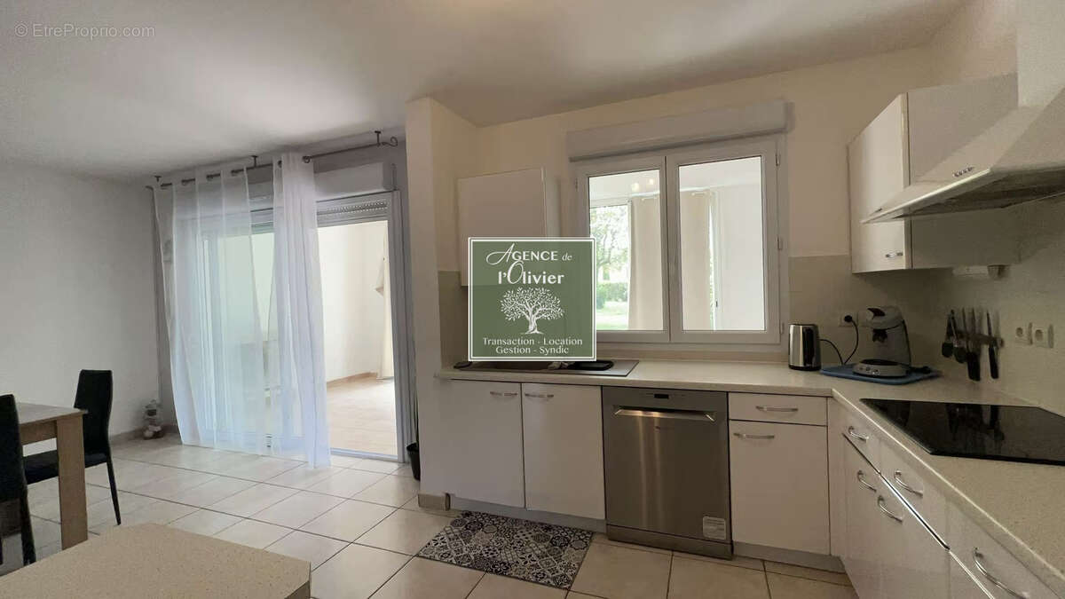 Appartement à SAINT-MARTIN-DE-CRAU