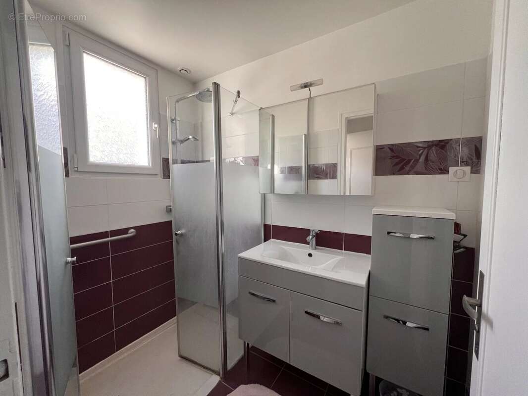 Maison à AUFFREVILLE-BRASSEUIL