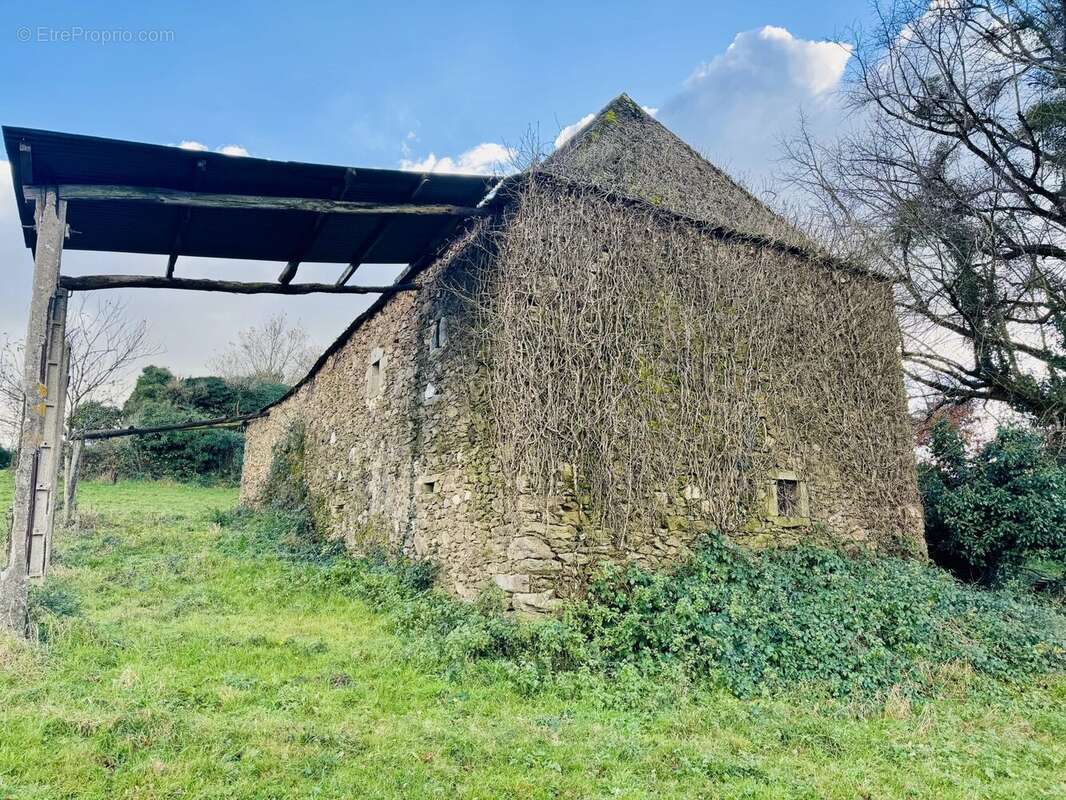 Maison à RIEUPEYROUX
