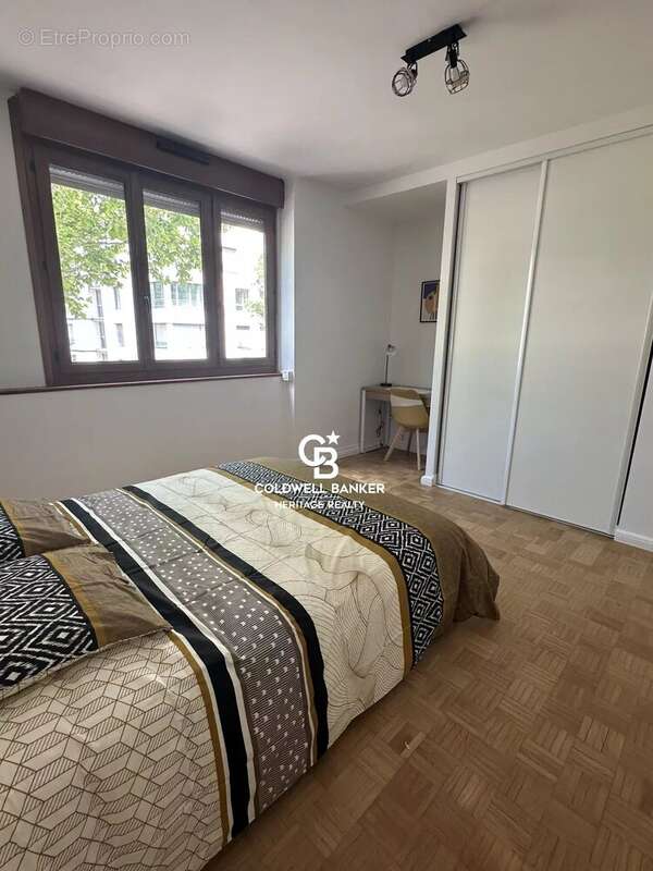 Appartement à LYON-8E