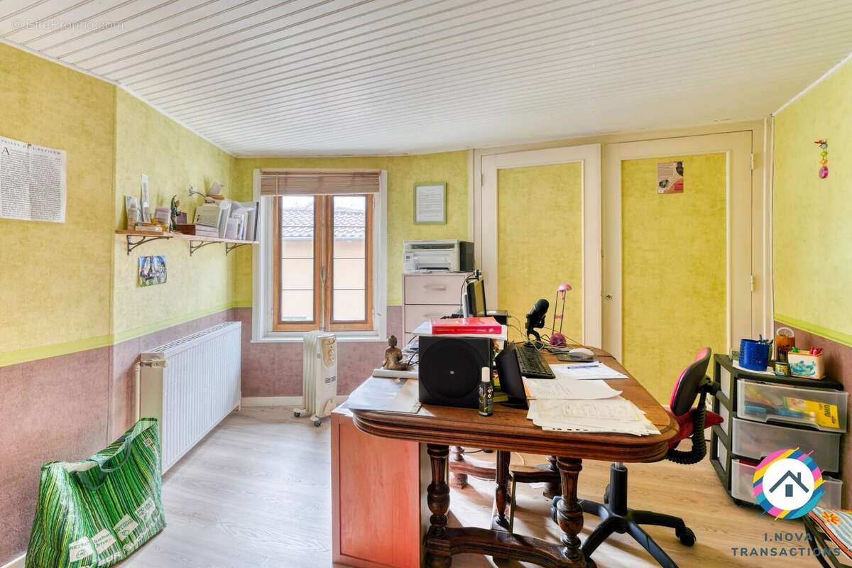 Maison à SALLES-ARBUISSONNAS-EN-BEAUJOLAIS