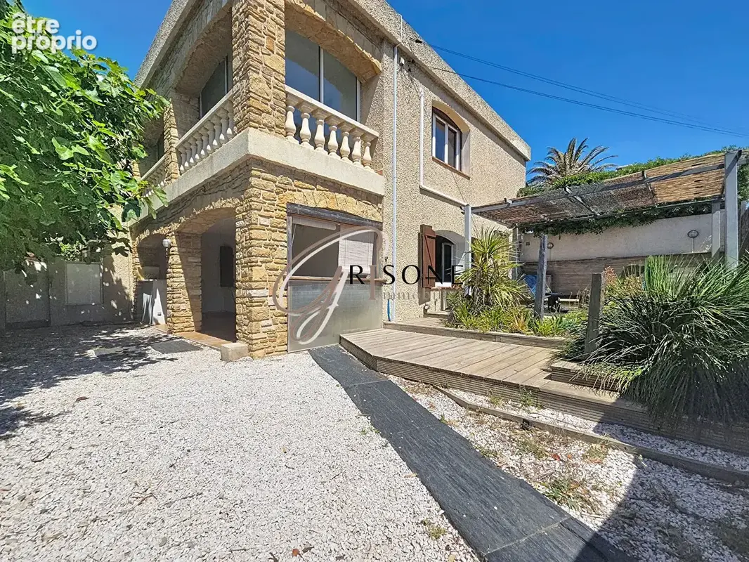 Villa de 260 m² accès direct plage du Cap Nègre à Six-Fours - photo 18