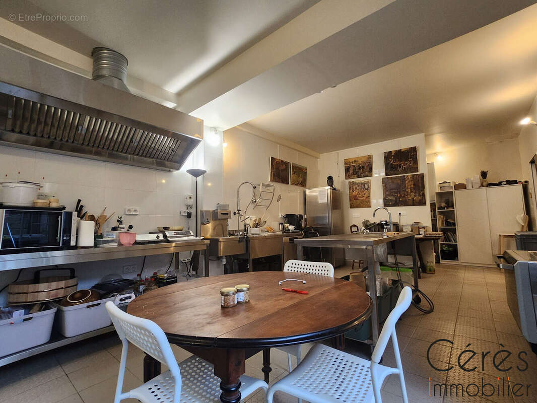 Commerce à ROMAINVILLE