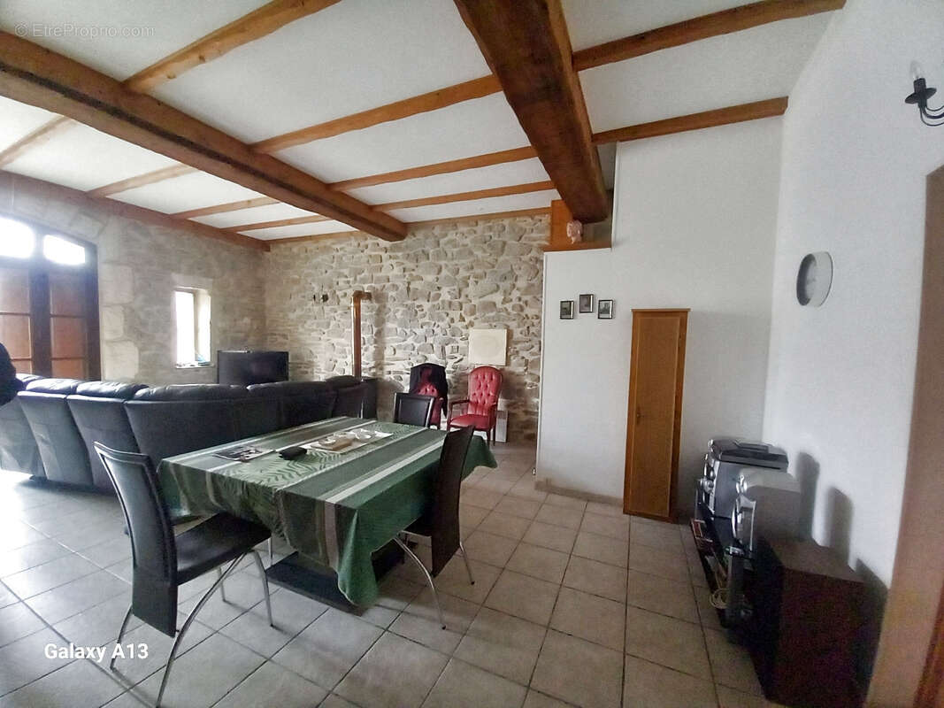 Appartement à AZILLE