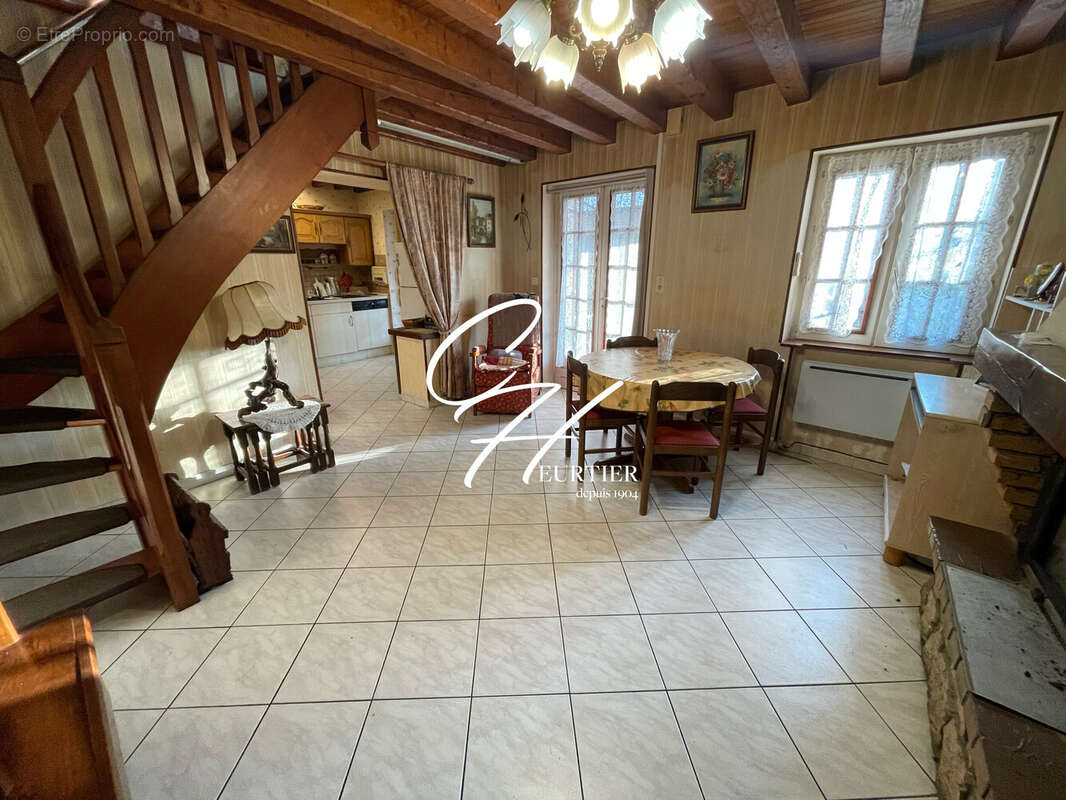 Maison à ECHIROLLES