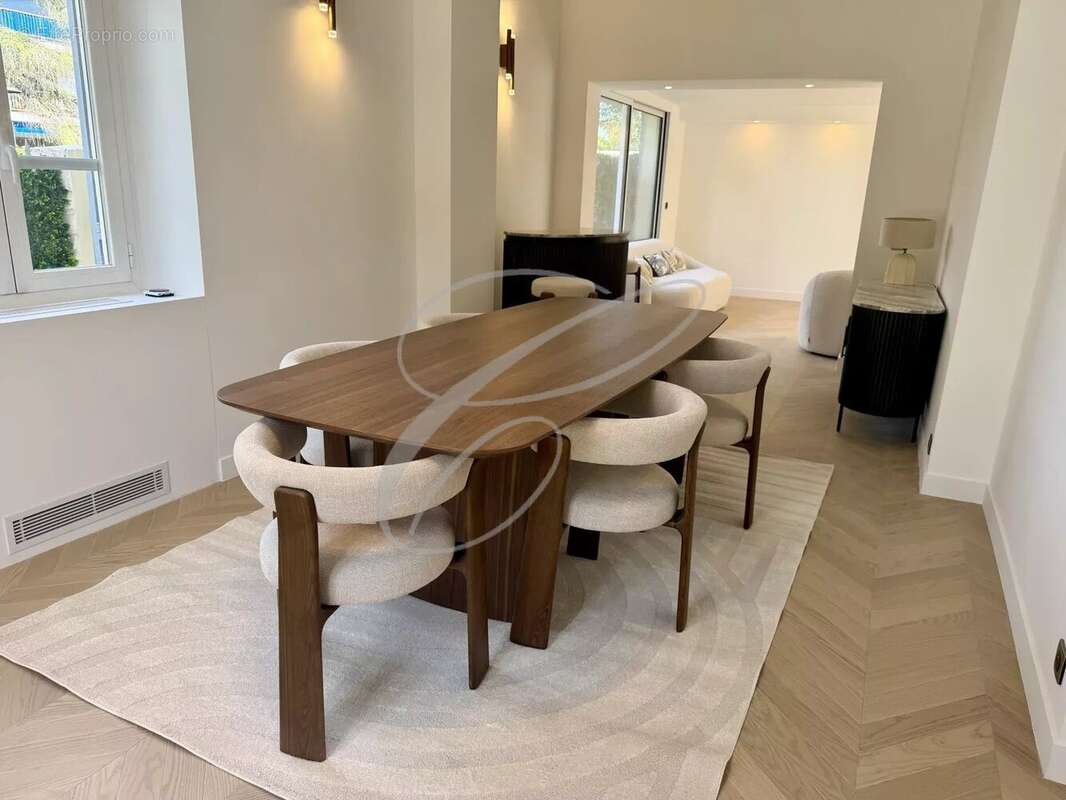 Maison à ROQUEBRUNE-CAP-MARTIN